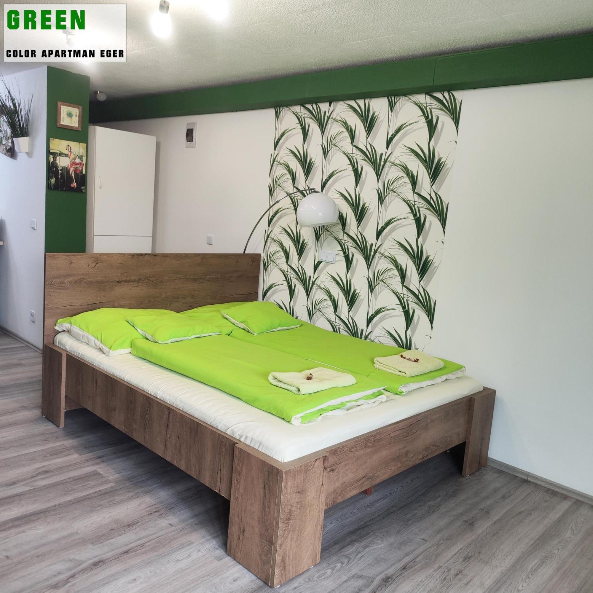 Color Apartmanok Eger Bagian luar foto