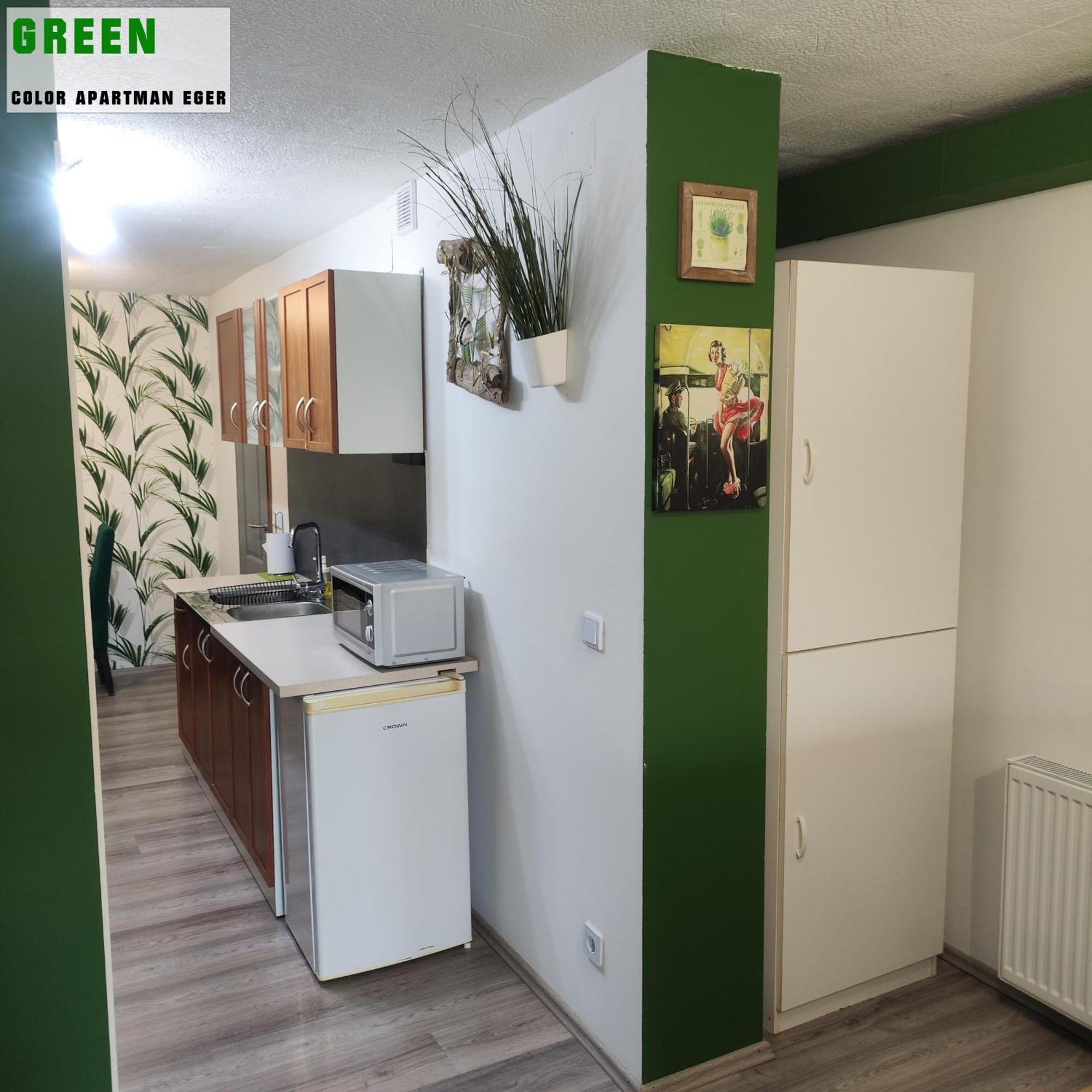 Color Apartmanok Eger Bagian luar foto