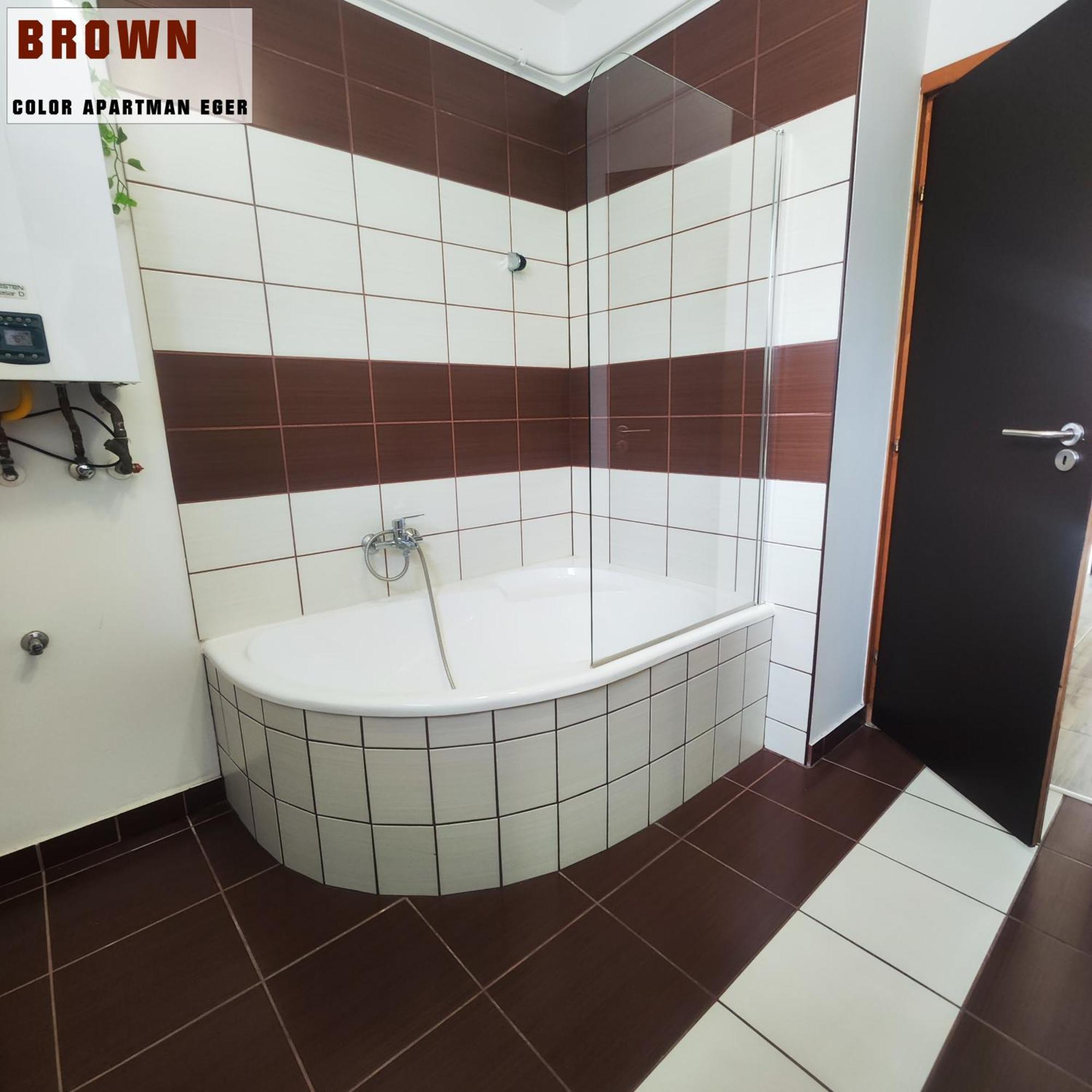 Color Apartmanok Eger Bagian luar foto