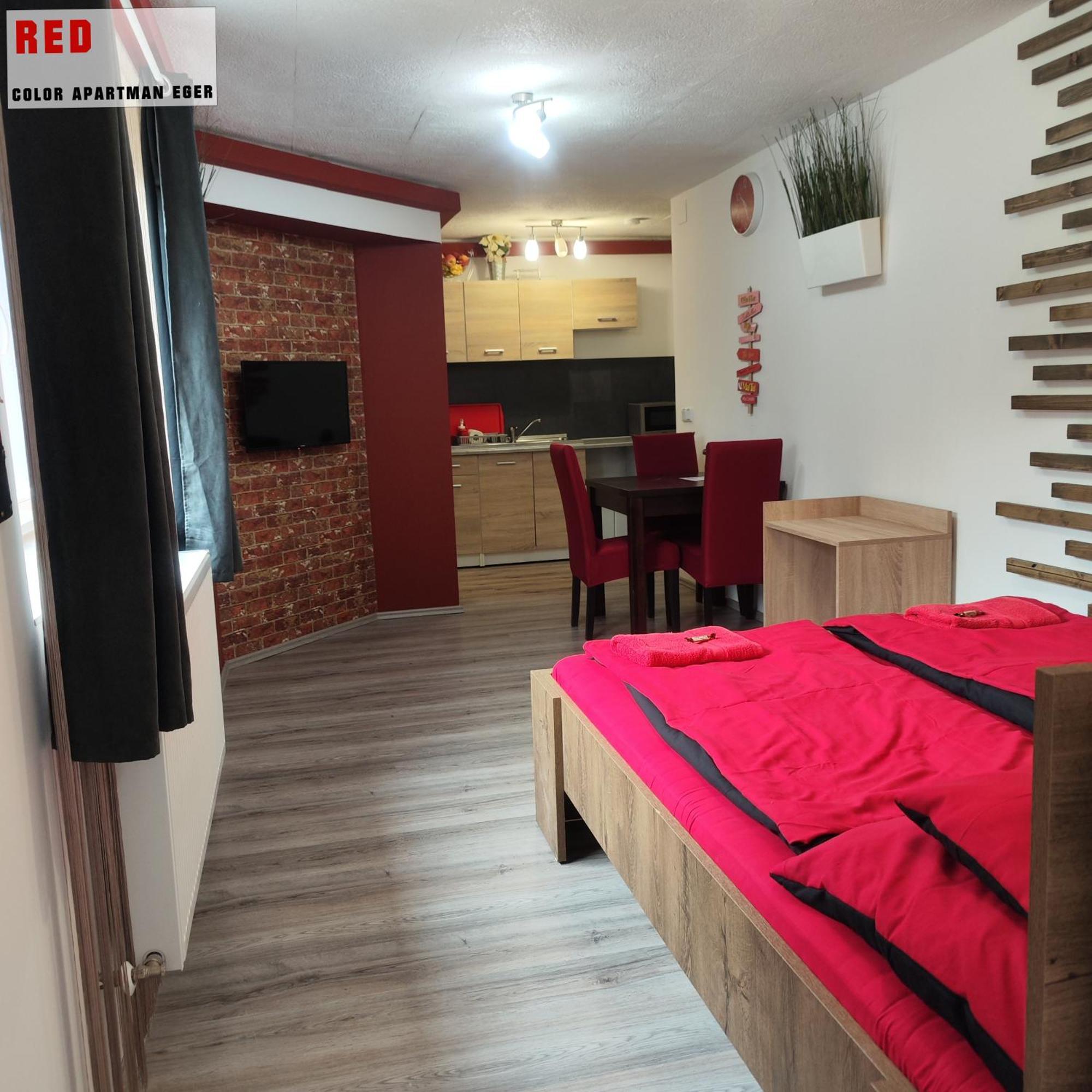 Color Apartmanok Eger Bagian luar foto