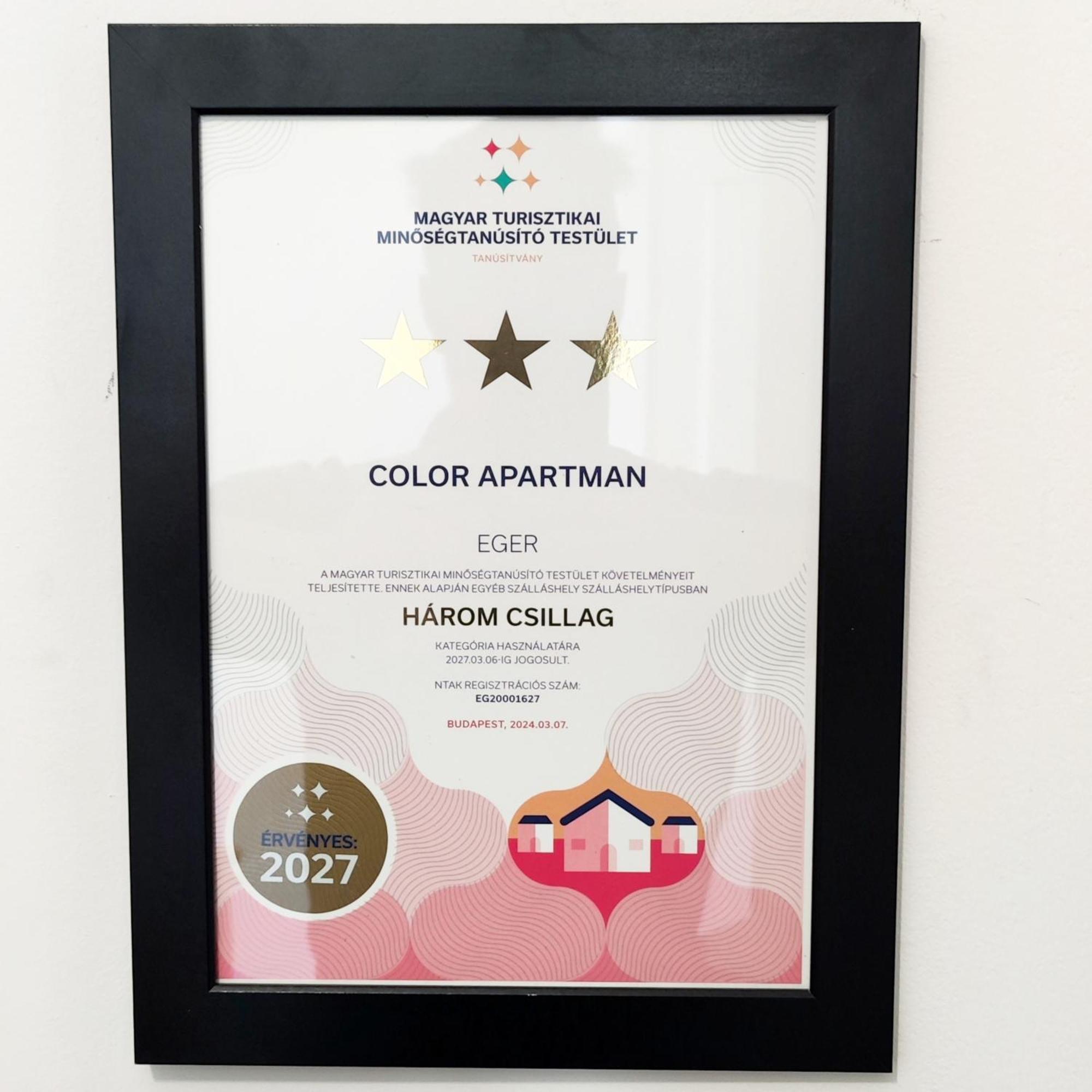 Color Apartmanok Eger Bagian luar foto